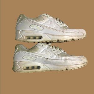 White Nike Air max 90’s , Mens size 8.5, women’s size 10
